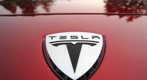 Apple ведет переговоры с Tesla Motors
